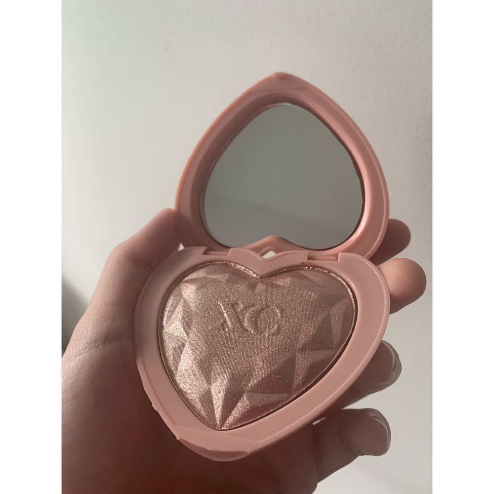 Xuan Color Love Highlight Palette Heart Highlighter Makeup Light Pink Shade